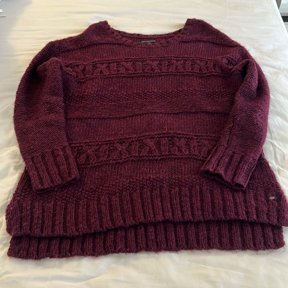 American eagle knit sweater maroon size large